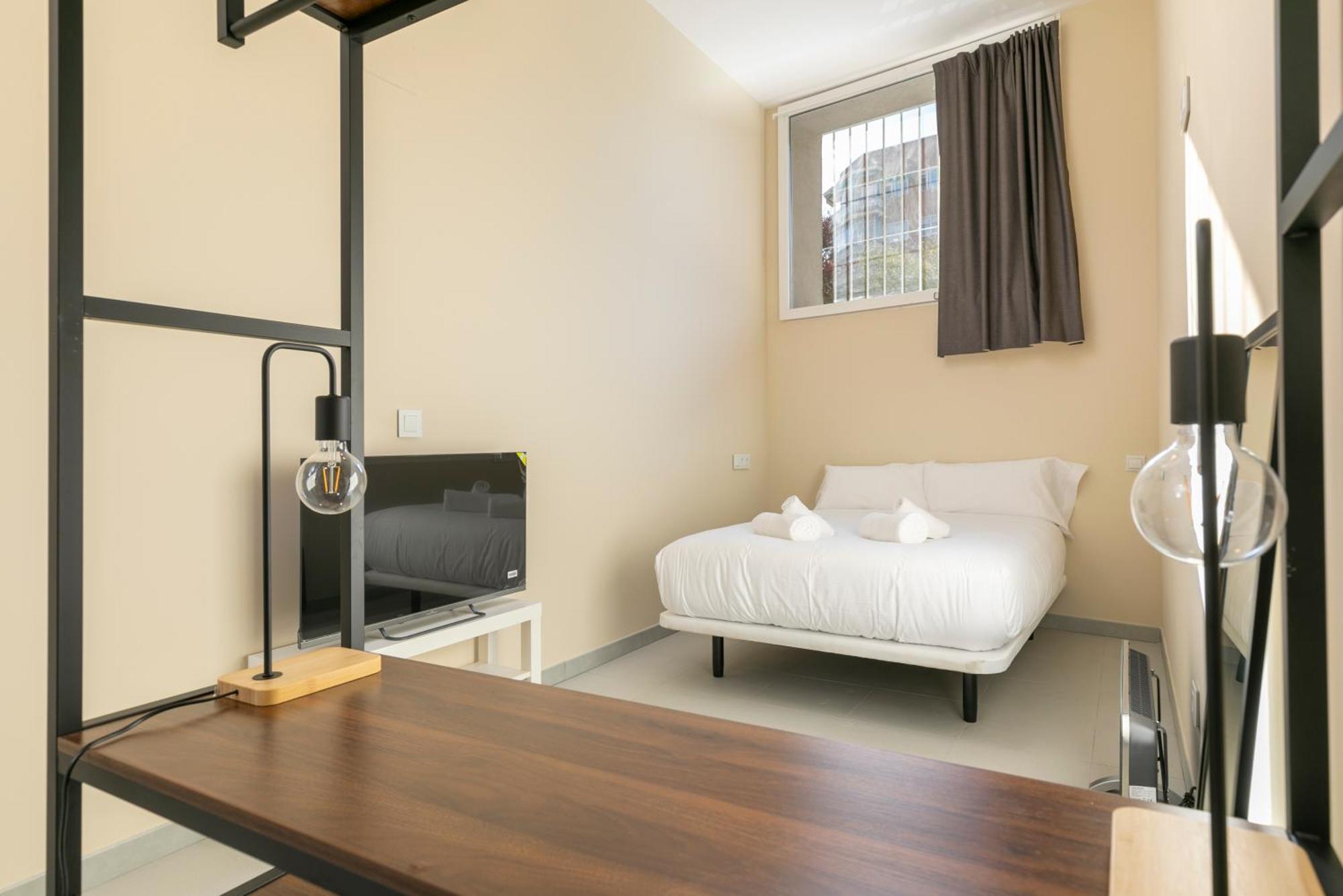 Homeabout Smart Rooms Tetuan - Sin Recepcion Madryt Zewnętrze zdjęcie