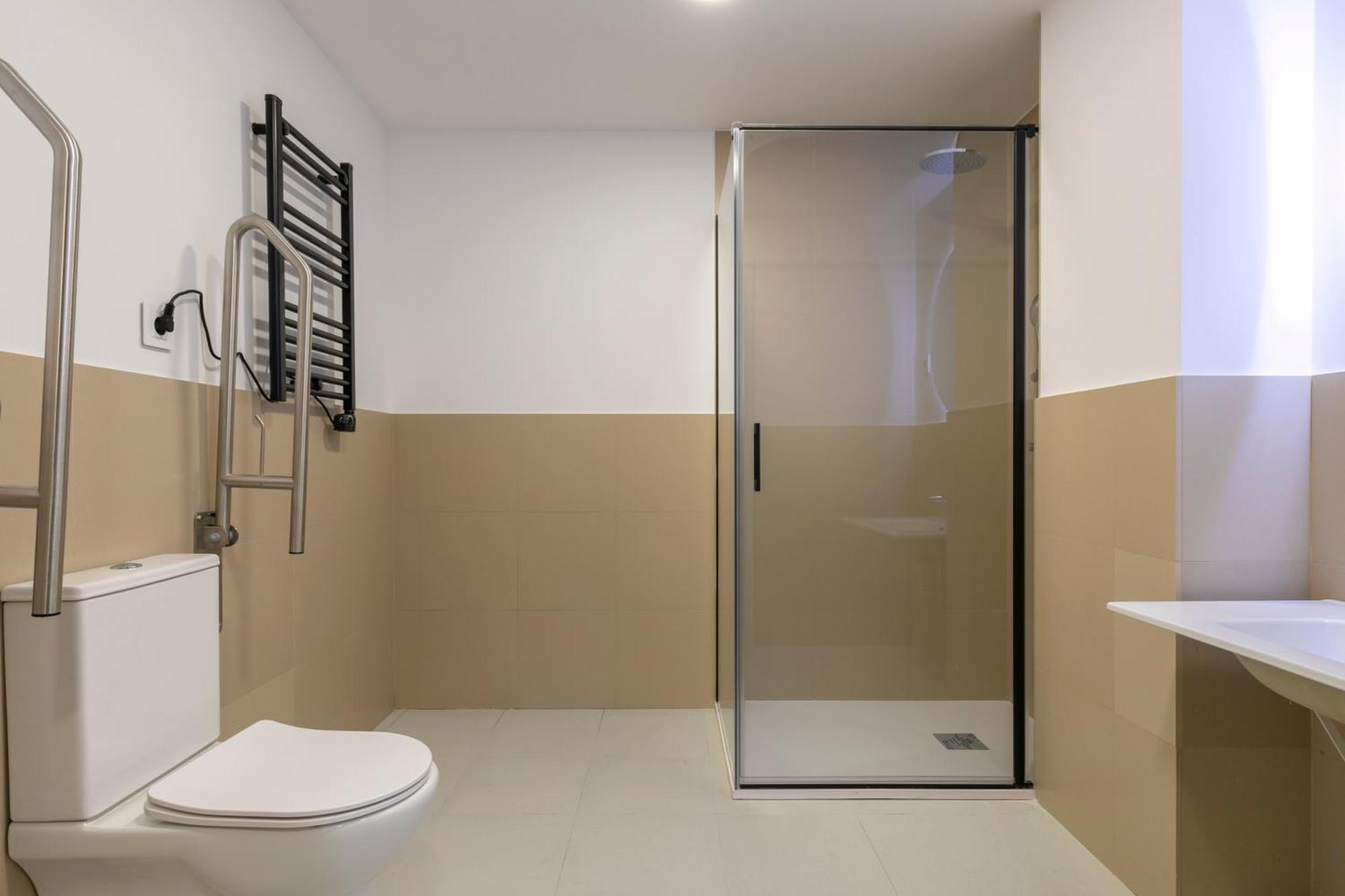 Homeabout Smart Rooms Tetuan - Sin Recepcion Madryt Zewnętrze zdjęcie